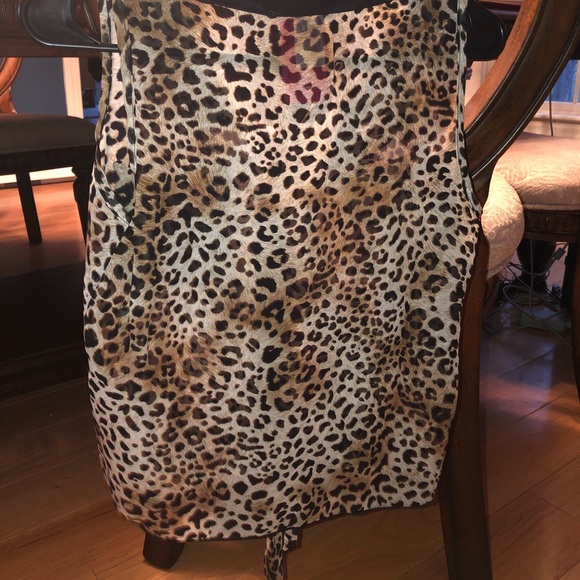 Never been worn, New with Tag cheetah button down tie shirt from A’gaci. Size S - Picture 2 of 2